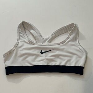 NIKE GIRLS SPORTS BRA TOP